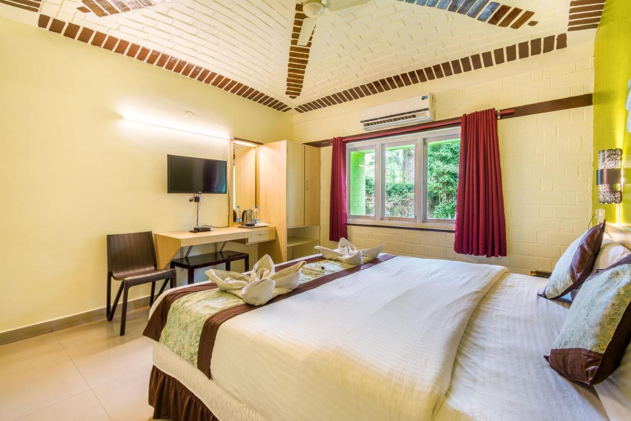 Casa Holiday Resorts Араку Екстериор снимка